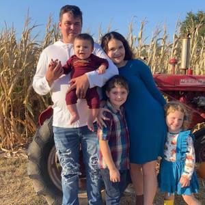 Meet your Posher, Weslie